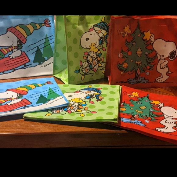 - Snoopy   Xmas tote bags - Picture 2 of 4